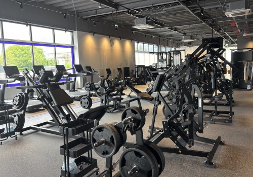 関西礦油株式会社 エニタイムフィットネス宇部新川店のアルバイト・パート ビューティー・生活サービスの求人情報イメージ2