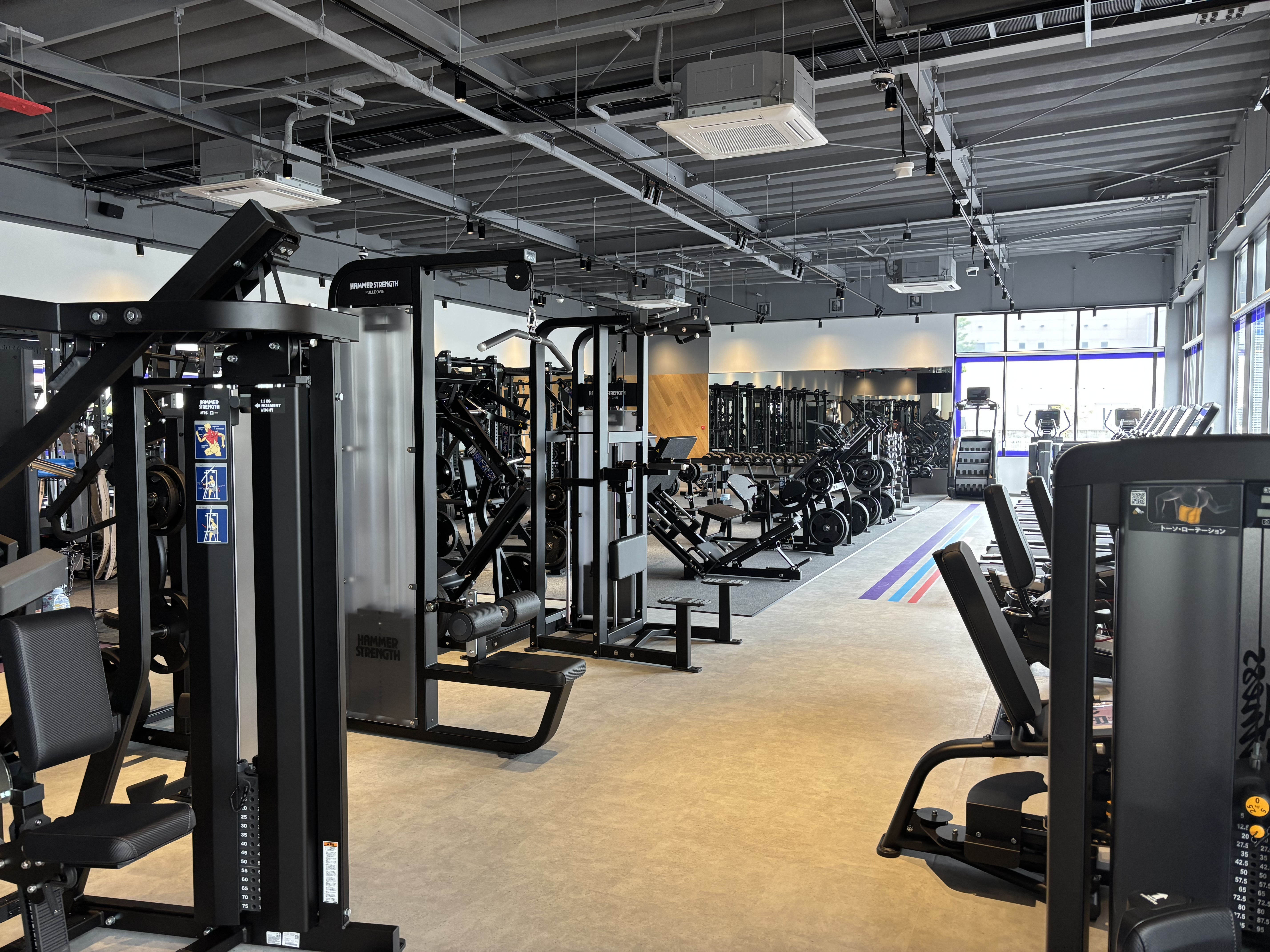 関西礦油株式会社  エニタイムフィットネス宇部新川店のアルバイト・パート ビューティー・生活サービスの求人情報イメージ4